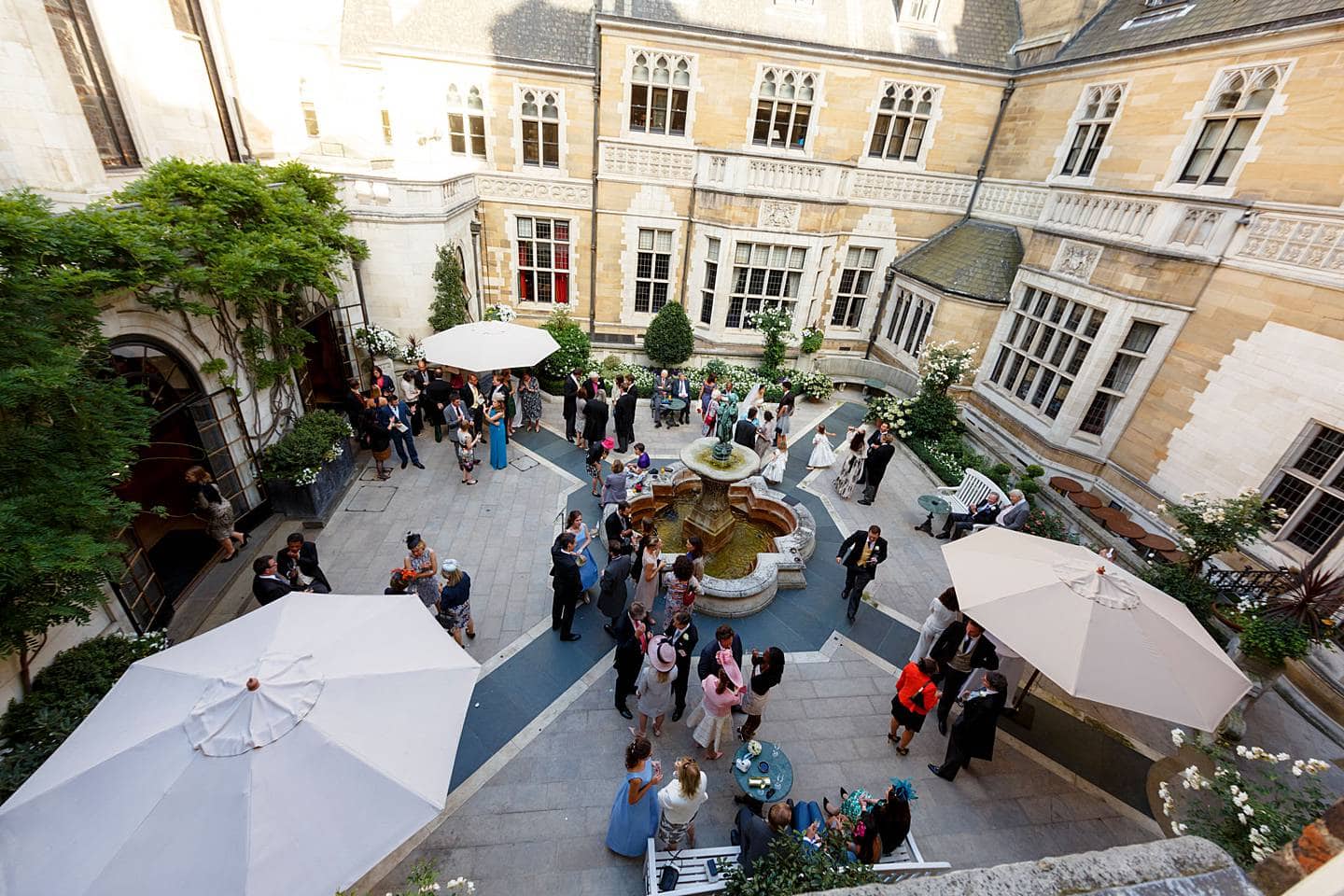 Merchant Taylors Hall courtyard