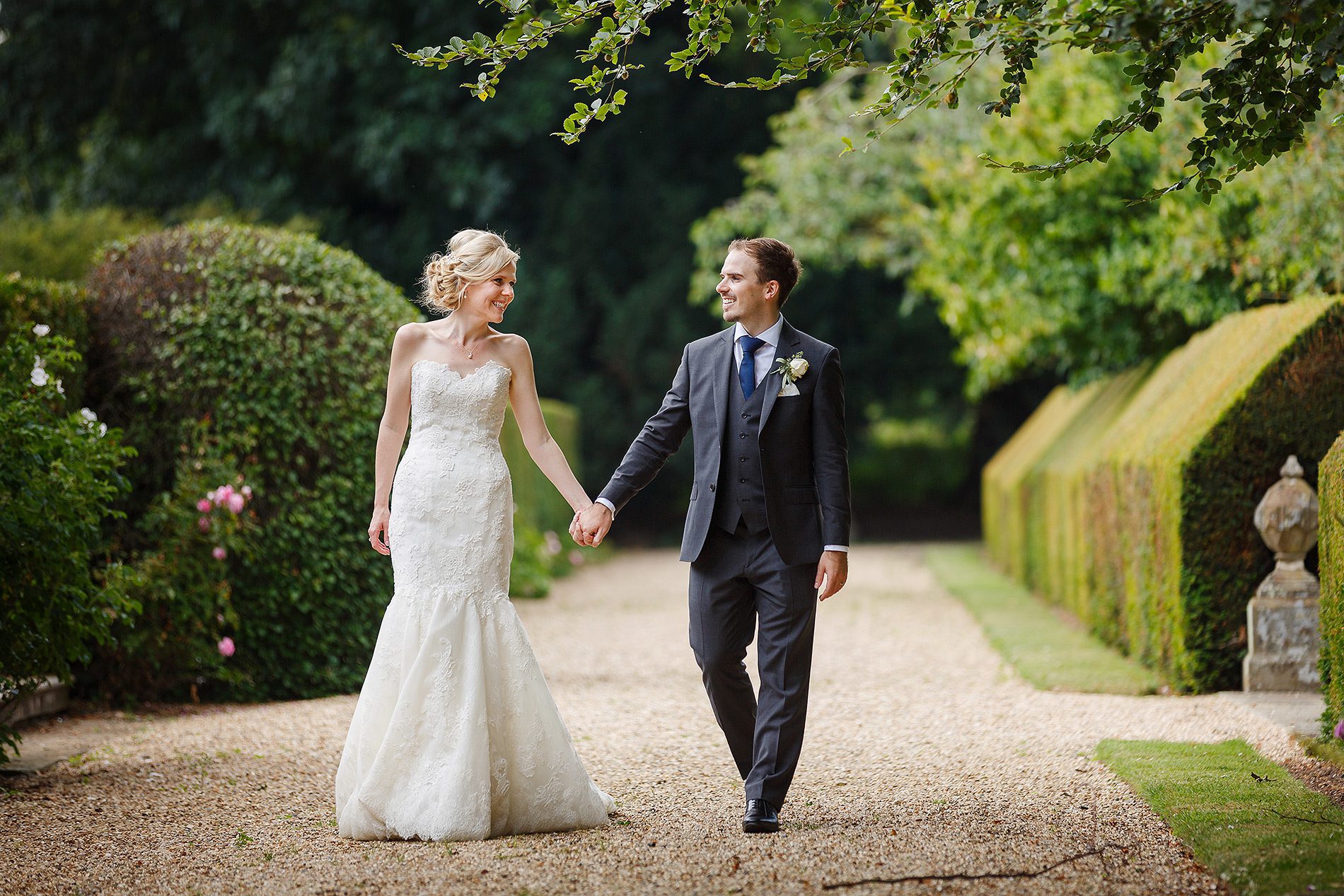 Hengrave wedding photographer | Louise & Alex