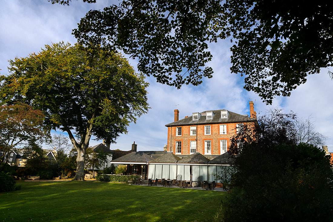 Riverside House Hotel