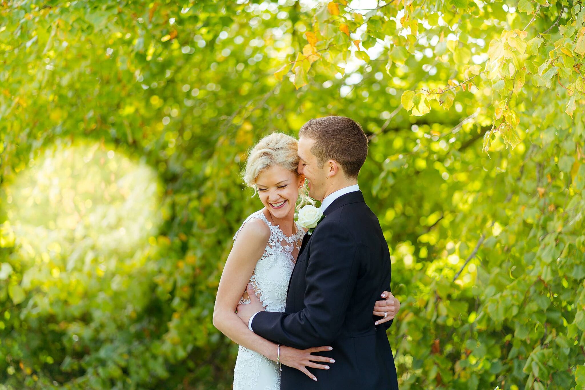 Suffolk wedding photos of Hannah & James