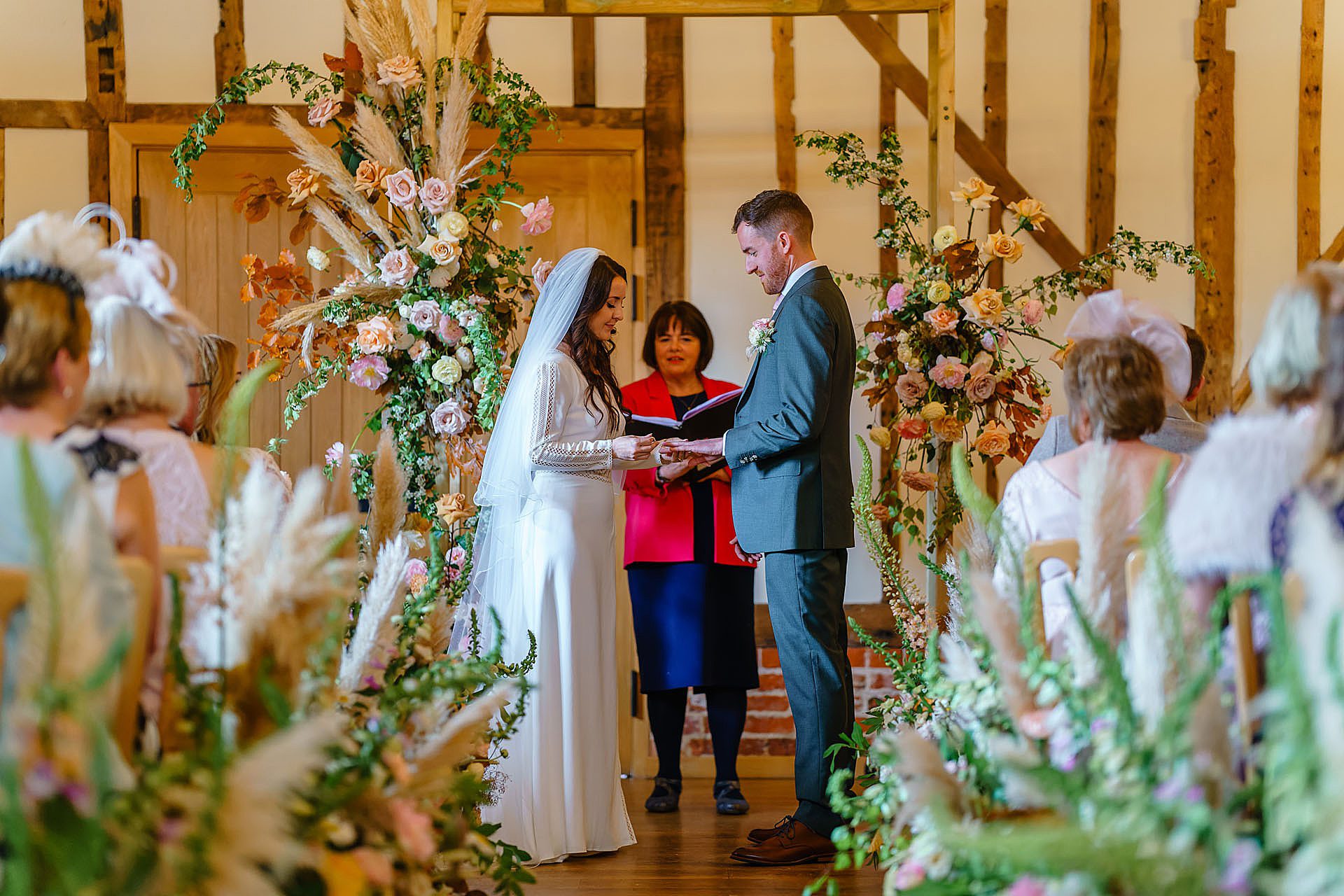 exchanging wedding rings